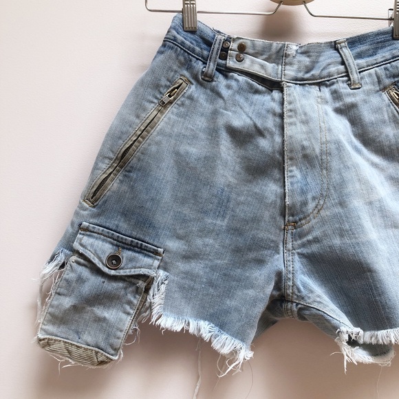 ENERGIE CUT-OFF SHORTS - Picture 4 of 10